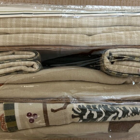 Cozy HOME CLASSICS Full-Size Flannel Sheet Set, with Rustic "Lodge Cabin" Motif - Picture 7 of 8